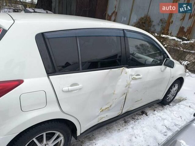 Білий Ніссан Тііда, об'ємом двигуна 1.5 л та пробігом 94 тис. км за 5300 $, фото 3 на Automoto.ua