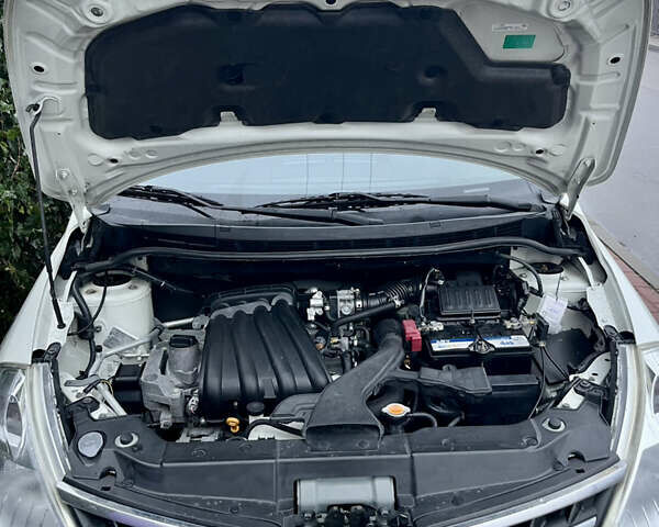 Белый Ниссан Тиида, объемом двигателя 1.5 л и пробегом 91 тыс. км за 7499 $, фото 51 на Automoto.ua