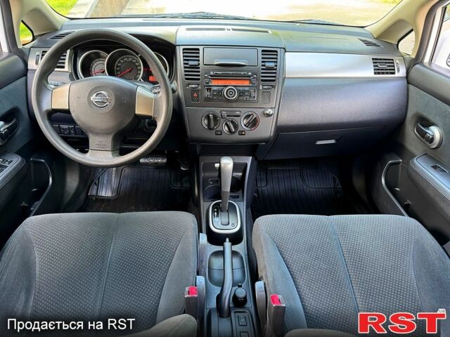 Білий Ніссан Тііда, об'ємом двигуна 1.6 л та пробігом 83 тис. км за 8900 $, фото 6 на Automoto.ua