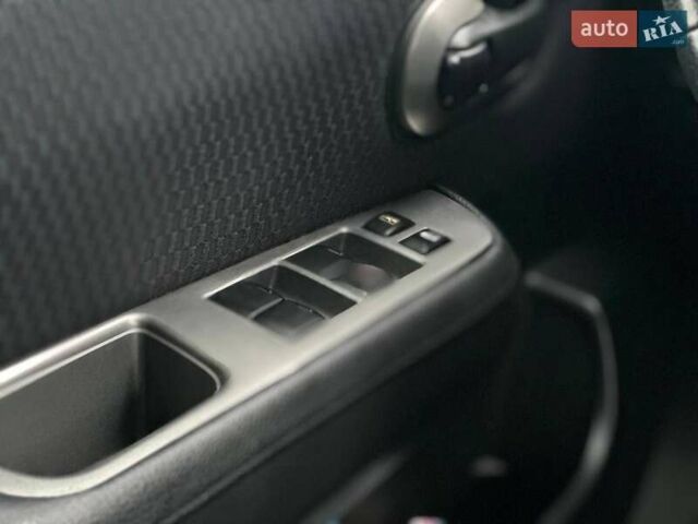 Белый Ниссан Тиида, объемом двигателя 1.5 л и пробегом 107 тыс. км за 7990 $, фото 20 на Automoto.ua