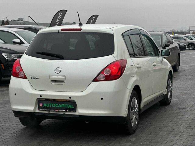 Белый Ниссан Тиида, объемом двигателя 1.5 л и пробегом 107 тыс. км за 7990 $, фото 9 на Automoto.ua