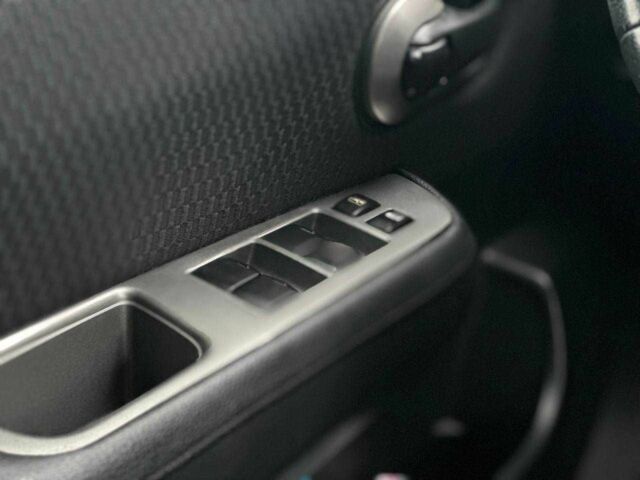 Белый Ниссан Тиида, объемом двигателя 1.5 л и пробегом 107 тыс. км за 7990 $, фото 20 на Automoto.ua