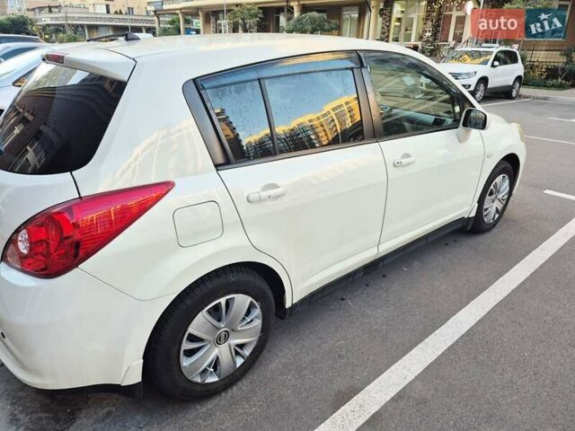Білий Ніссан Тііда, об'ємом двигуна 1.5 л та пробігом 107 тис. км за 8500 $, фото 2 на Automoto.ua