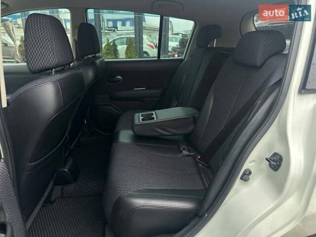 Белый Ниссан Тиида, объемом двигателя 1.5 л и пробегом 107 тыс. км за 7990 $, фото 13 на Automoto.ua