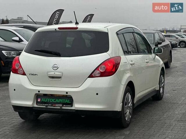 Белый Ниссан Тиида, объемом двигателя 1.5 л и пробегом 107 тыс. км за 7990 $, фото 9 на Automoto.ua
