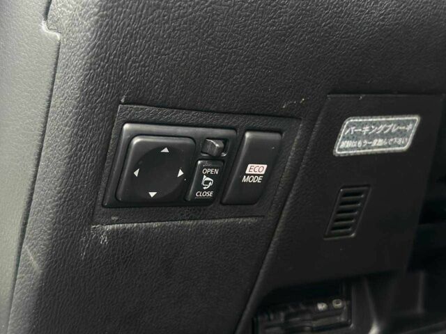 Белый Ниссан Тиида, объемом двигателя 1.5 л и пробегом 107 тыс. км за 7990 $, фото 23 на Automoto.ua