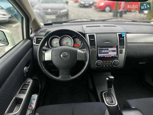 Белый Ниссан Тиида, объемом двигателя 1.5 л и пробегом 107 тыс. км за 7990 $, фото 17 на Automoto.ua
