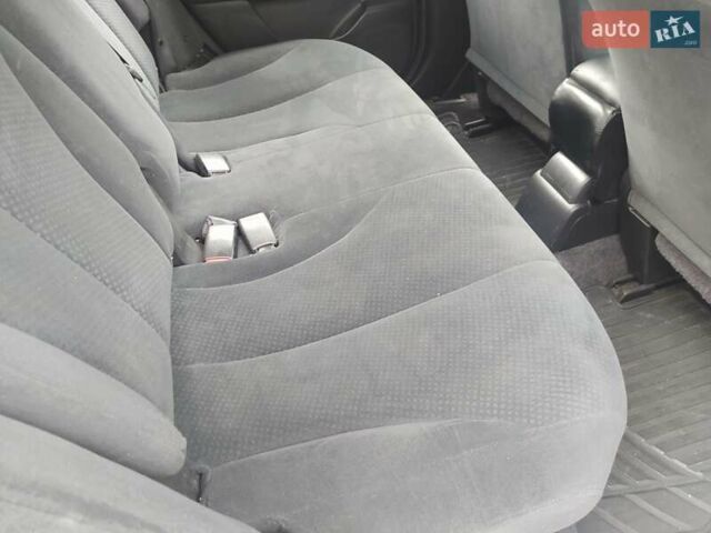 Белый Ниссан Тиида, объемом двигателя 1.6 л и пробегом 142 тыс. км за 6900 $, фото 27 на Automoto.ua