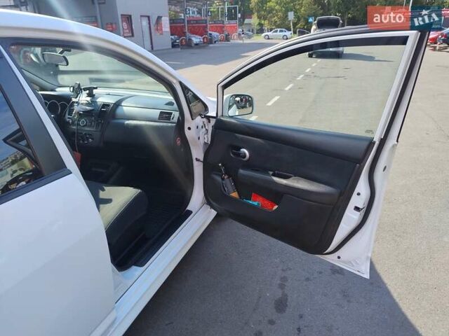 Білий Ніссан Тііда, об'ємом двигуна 1.6 л та пробігом 155 тис. км за 7200 $, фото 20 на Automoto.ua