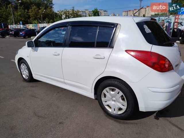 Білий Ніссан Тііда, об'ємом двигуна 1.6 л та пробігом 155 тис. км за 7200 $, фото 6 на Automoto.ua