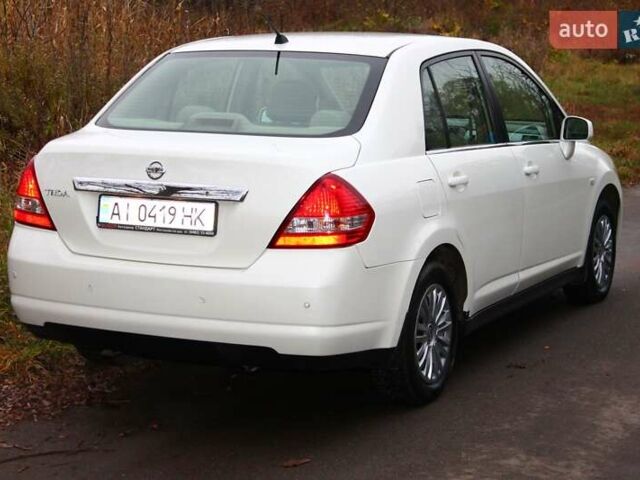 Білий Ніссан Тііда, об'ємом двигуна 1.6 л та пробігом 155 тис. км за 5900 $, фото 6 на Automoto.ua