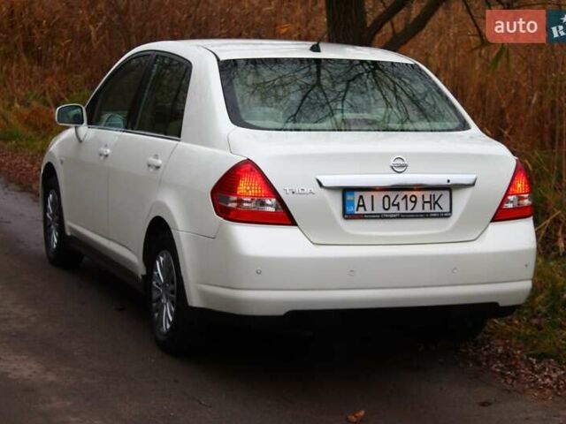 Білий Ніссан Тііда, об'ємом двигуна 1.6 л та пробігом 155 тис. км за 5900 $, фото 2 на Automoto.ua