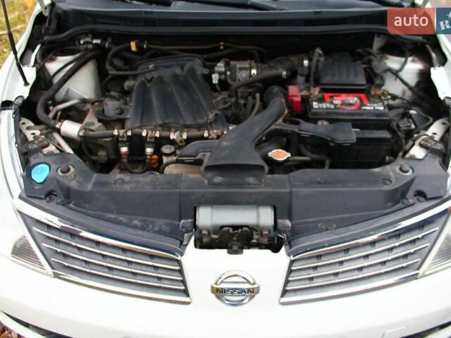 Білий Ніссан Тііда, об'ємом двигуна 1.6 л та пробігом 155 тис. км за 5900 $, фото 36 на Automoto.ua