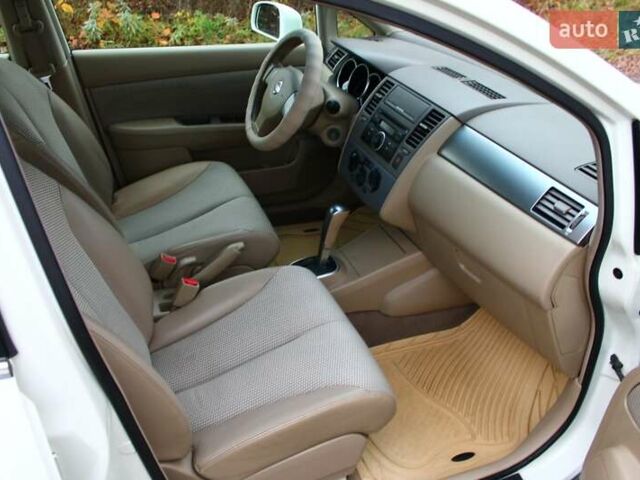 Білий Ніссан Тііда, об'ємом двигуна 1.6 л та пробігом 155 тис. км за 5900 $, фото 31 на Automoto.ua