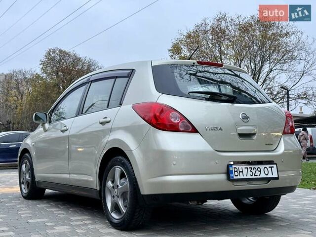 Бежевый Ниссан Тиида, объемом двигателя 1.6 л и пробегом 167 тыс. км за 4999 $, фото 8 на Automoto.ua