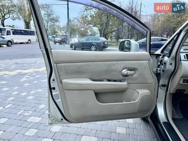 Бежевый Ниссан Тиида, объемом двигателя 1.6 л и пробегом 167 тыс. км за 4999 $, фото 30 на Automoto.ua