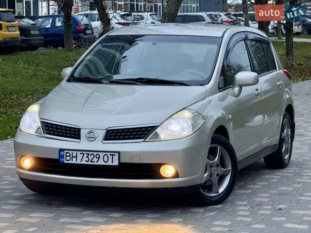 Бежевый Ниссан Тиида, объемом двигателя 1.6 л и пробегом 167 тыс. км за 4999 $, фото 16 на Automoto.ua