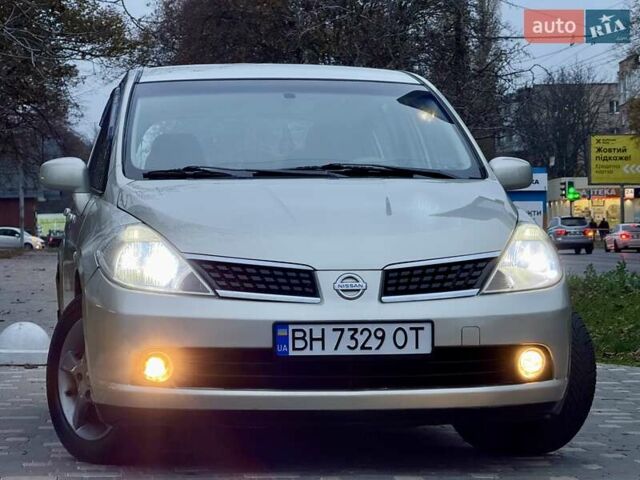 Бежевый Ниссан Тиида, объемом двигателя 1.6 л и пробегом 167 тыс. км за 4999 $, фото 18 на Automoto.ua