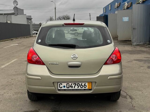 Бежевый Ниссан Тиида, объемом двигателя 1.6 л и пробегом 197 тыс. км за 6550 $, фото 5 на Automoto.ua
