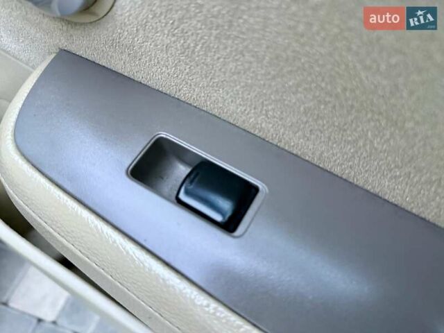 Бежевый Ниссан Тиида, объемом двигателя 1.6 л и пробегом 167 тыс. км за 4999 $, фото 40 на Automoto.ua