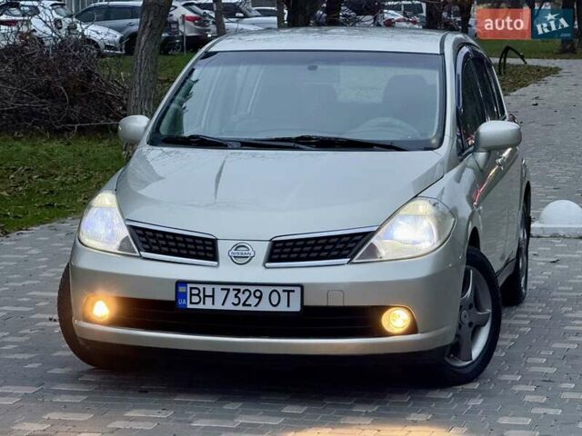 Бежевый Ниссан Тиида, объемом двигателя 1.6 л и пробегом 167 тыс. км за 4999 $, фото 15 на Automoto.ua