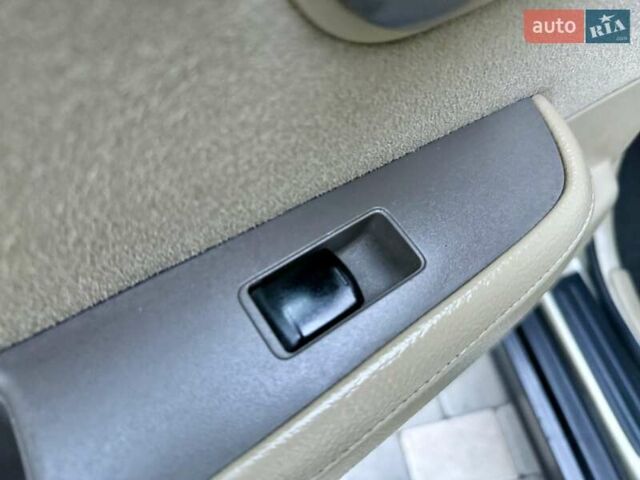 Бежевый Ниссан Тиида, объемом двигателя 1.6 л и пробегом 167 тыс. км за 4999 $, фото 50 на Automoto.ua