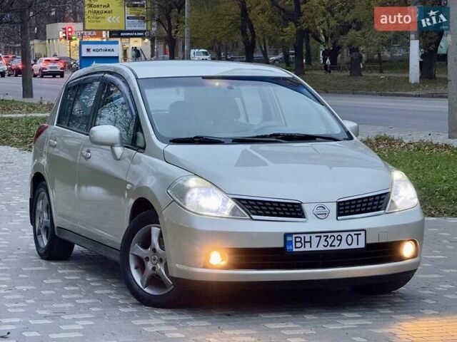 Бежевый Ниссан Тиида, объемом двигателя 1.6 л и пробегом 167 тыс. км за 4999 $, фото 24 на Automoto.ua