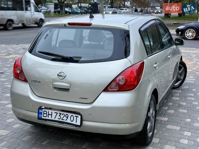 Бежевый Ниссан Тиида, объемом двигателя 1.6 л и пробегом 167 тыс. км за 4999 $, фото 19 на Automoto.ua