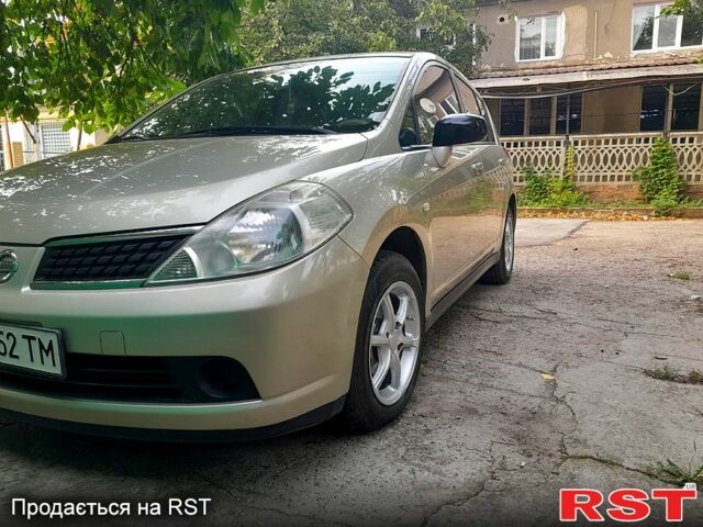 Бежевий Ніссан Тііда, об'ємом двигуна 1.6 л та пробігом 225 тис. км за 6000 $, фото 2 на Automoto.ua