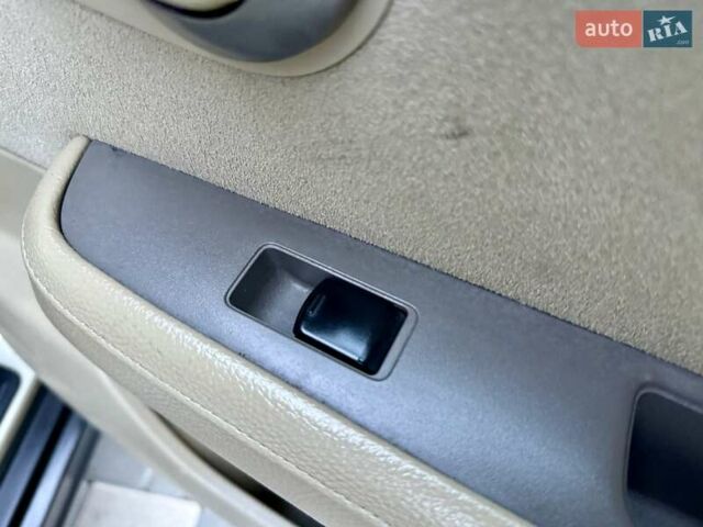 Бежевый Ниссан Тиида, объемом двигателя 1.6 л и пробегом 167 тыс. км за 4999 $, фото 55 на Automoto.ua