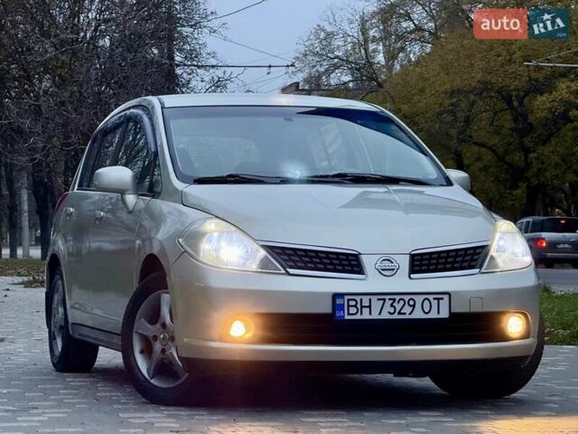 Бежевый Ниссан Тиида, объемом двигателя 1.6 л и пробегом 167 тыс. км за 4999 $, фото 22 на Automoto.ua