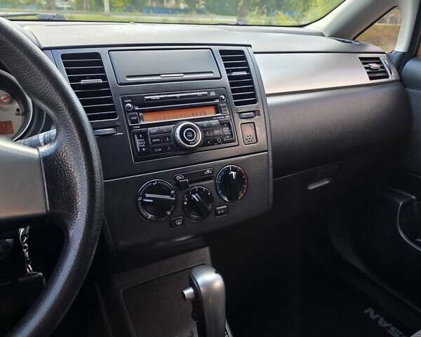 Бежевый Ниссан Тиида, объемом двигателя 1.6 л и пробегом 62 тыс. км за 7900 $, фото 14 на Automoto.ua