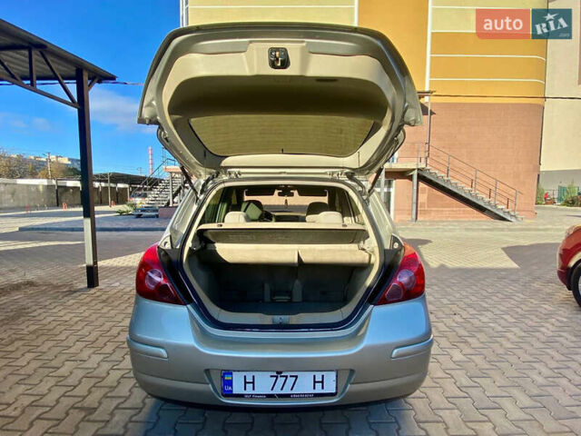 Бежевый Ниссан Тиида, объемом двигателя 1.6 л и пробегом 187 тыс. км за 6400 $, фото 7 на Automoto.ua