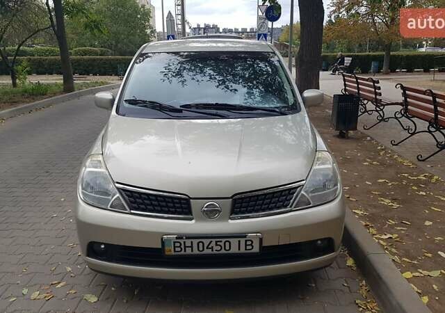 Бежевий Ніссан Тііда, об'ємом двигуна 1.6 л та пробігом 160 тис. км за 5700 $, фото 1 на Automoto.ua