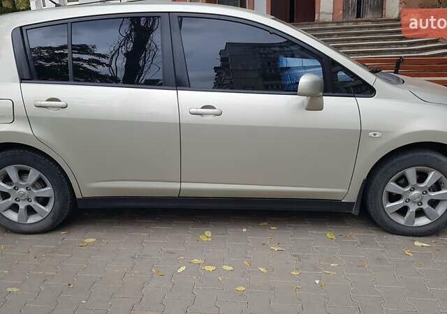 Бежевий Ніссан Тііда, об'ємом двигуна 1.6 л та пробігом 160 тис. км за 5700 $, фото 2 на Automoto.ua