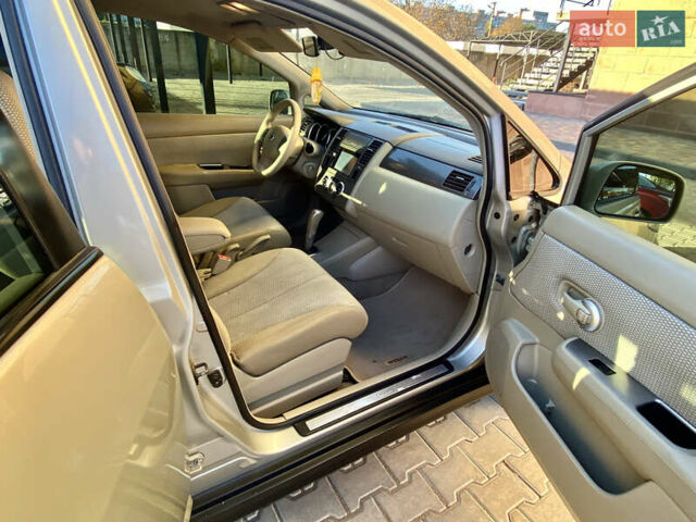 Бежевый Ниссан Тиида, объемом двигателя 1.6 л и пробегом 187 тыс. км за 6400 $, фото 12 на Automoto.ua