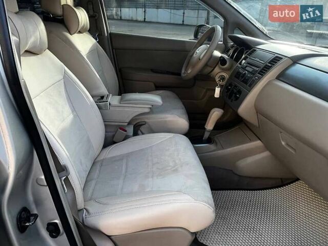 Бежевый Ниссан Тиида, объемом двигателя 1.6 л и пробегом 150 тыс. км за 6500 $, фото 14 на Automoto.ua