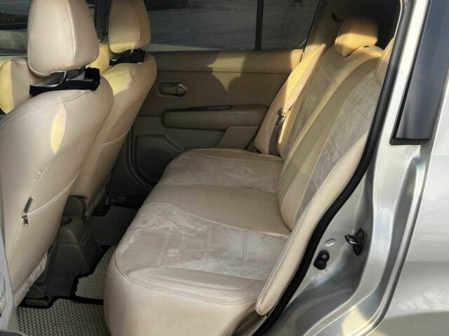 Бежевый Ниссан Тиида, объемом двигателя 1.6 л и пробегом 150 тыс. км за 6500 $, фото 10 на Automoto.ua