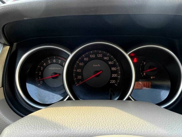 Бежевый Ниссан Тиида, объемом двигателя 1.6 л и пробегом 150 тыс. км за 6500 $, фото 19 на Automoto.ua