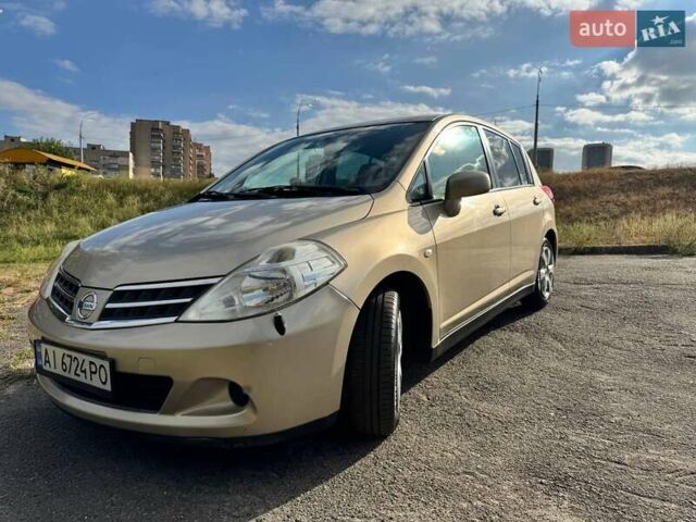 Бежевый Ниссан Тиида, объемом двигателя 1.6 л и пробегом 78 тыс. км за 8200 $, фото 6 на Automoto.ua