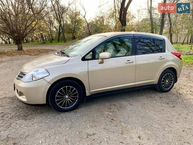 Бежевый Ниссан Тиида, объемом двигателя 1.5 л и пробегом 113 тыс. км за 7500 $, фото 32 на Automoto.ua