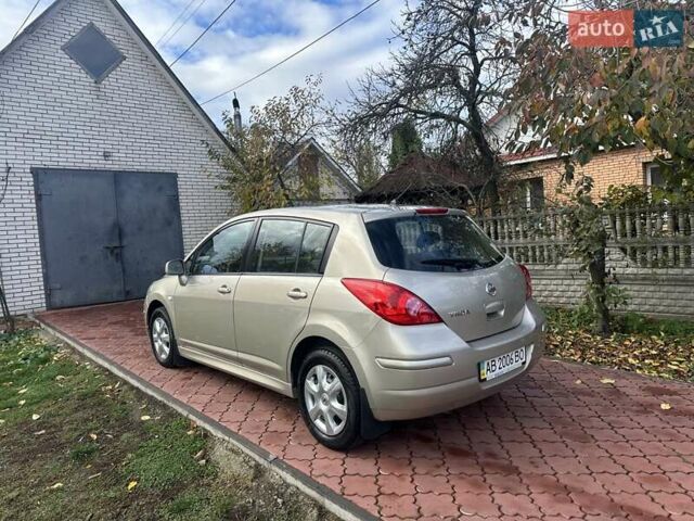 Бежевый Ниссан Тиида, объемом двигателя 1.6 л и пробегом 77 тыс. км за 7650 $, фото 5 на Automoto.ua