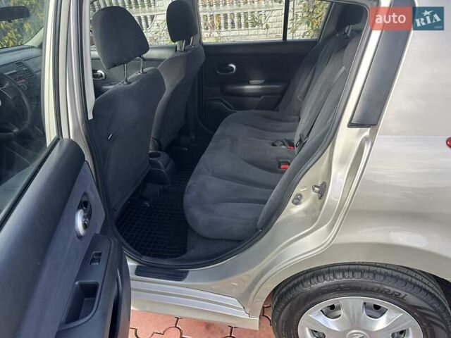 Бежевый Ниссан Тиида, объемом двигателя 1.6 л и пробегом 77 тыс. км за 7650 $, фото 19 на Automoto.ua