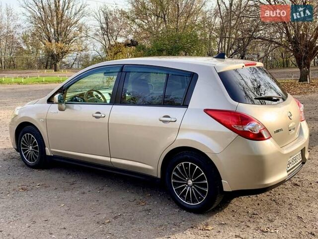Бежевый Ниссан Тиида, объемом двигателя 1.5 л и пробегом 113 тыс. км за 7500 $, фото 43 на Automoto.ua