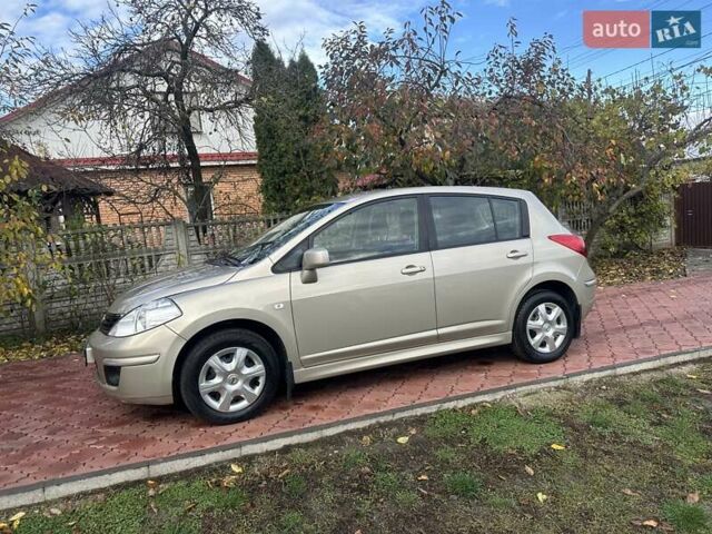 Бежевый Ниссан Тиида, объемом двигателя 1.6 л и пробегом 77 тыс. км за 7650 $, фото 2 на Automoto.ua