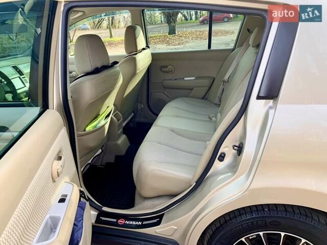 Бежевый Ниссан Тиида, объемом двигателя 1.5 л и пробегом 113 тыс. км за 7500 $, фото 38 на Automoto.ua
