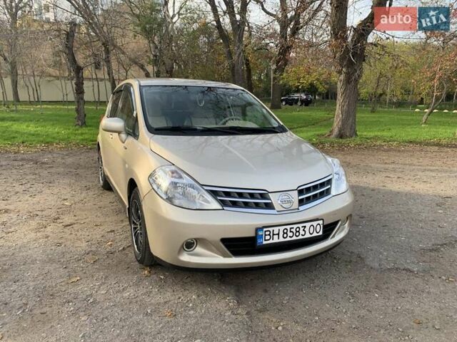 Бежевый Ниссан Тиида, объемом двигателя 1.5 л и пробегом 113 тыс. км за 7500 $, фото 14 на Automoto.ua