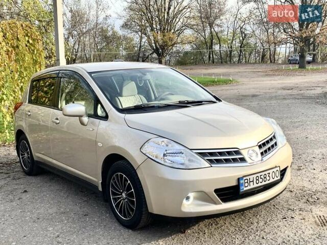Бежевый Ниссан Тиида, объемом двигателя 1.5 л и пробегом 113 тыс. км за 7500 $, фото 13 на Automoto.ua
