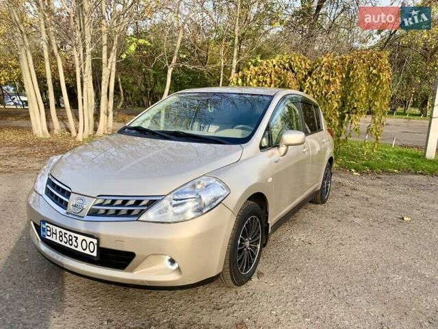 Бежевый Ниссан Тиида, объемом двигателя 1.5 л и пробегом 113 тыс. км за 7500 $, фото 6 на Automoto.ua
