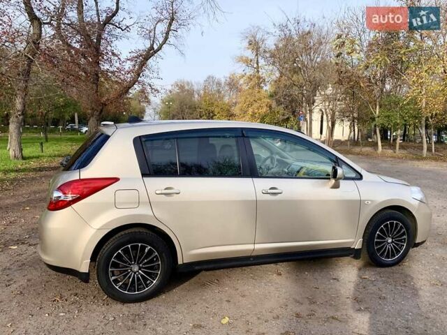 Бежевый Ниссан Тиида, объемом двигателя 1.5 л и пробегом 113 тыс. км за 7500 $, фото 35 на Automoto.ua